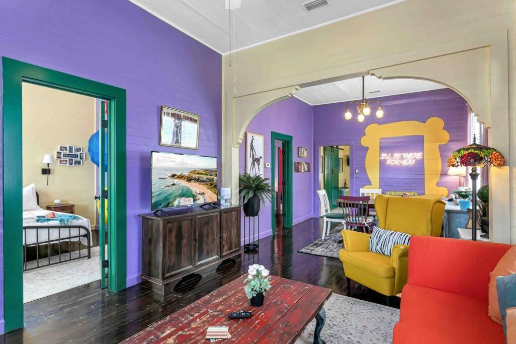 Friends Airbnb Themed 2Bed 2Bath Walkable To All Of Ybor Τάμπα Εξωτερικό φωτογραφία