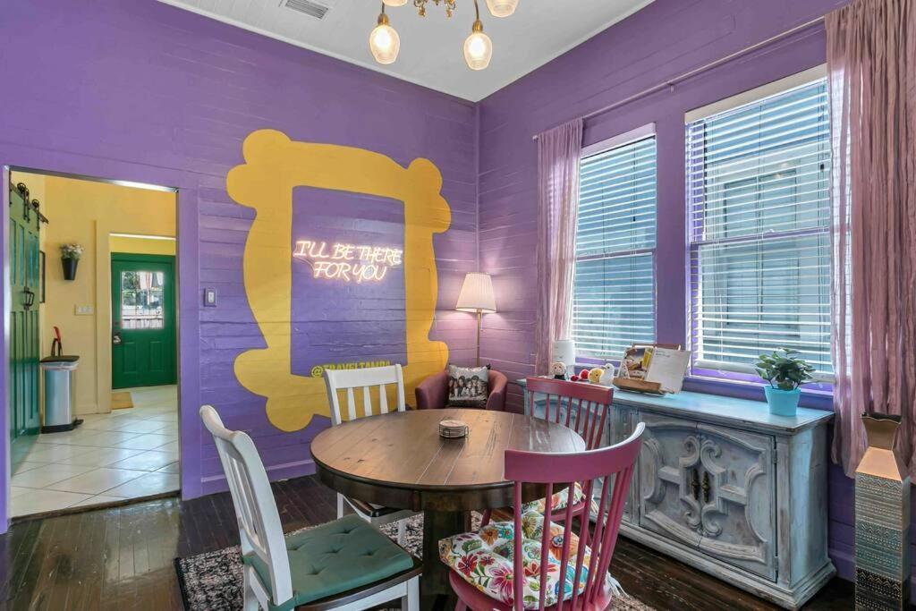 Friends Airbnb Themed 2Bed 2Bath Walkable To All Of Ybor Τάμπα Εξωτερικό φωτογραφία