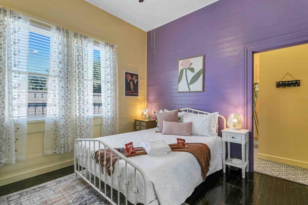 Friends Airbnb Themed 2Bed 2Bath Walkable To All Of Ybor Τάμπα Εξωτερικό φωτογραφία