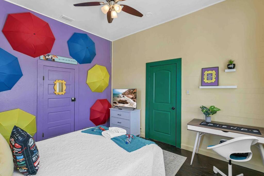 Friends Airbnb Themed 2Bed 2Bath Walkable To All Of Ybor Τάμπα Εξωτερικό φωτογραφία